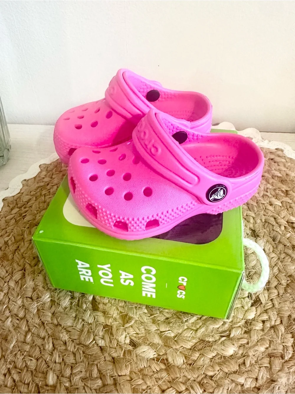 Crocs Classic Clog Toddler Girls Bright Hot Pink Shoes Size C6/7